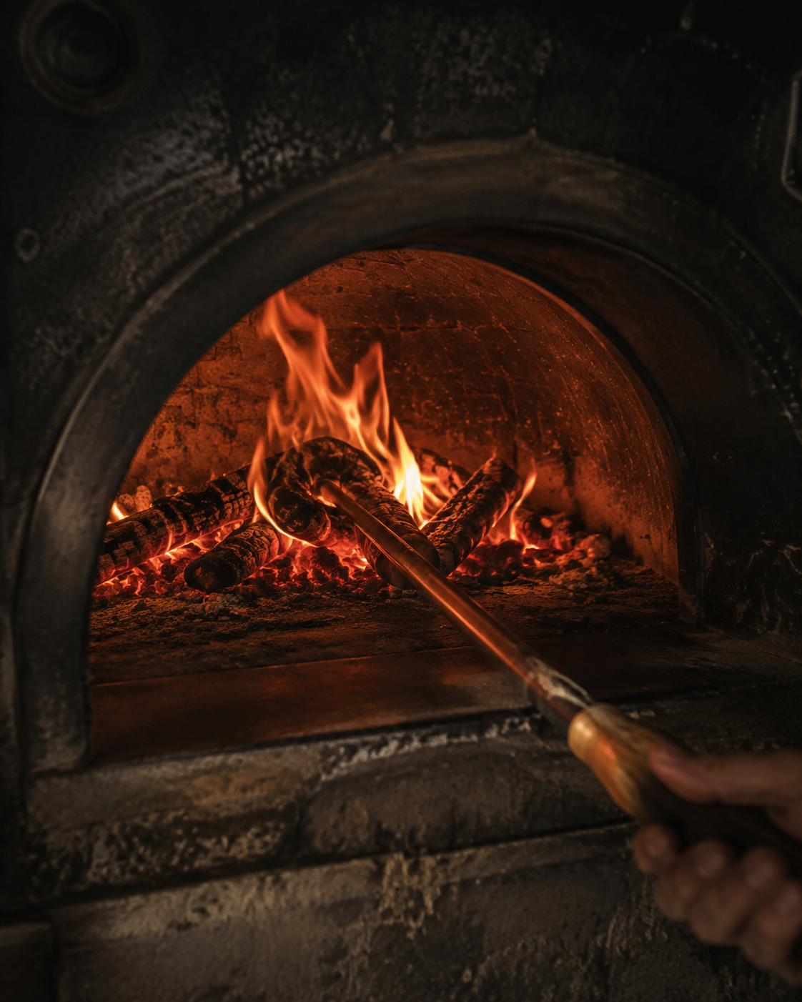 Flammes du four à bois d'Ombra